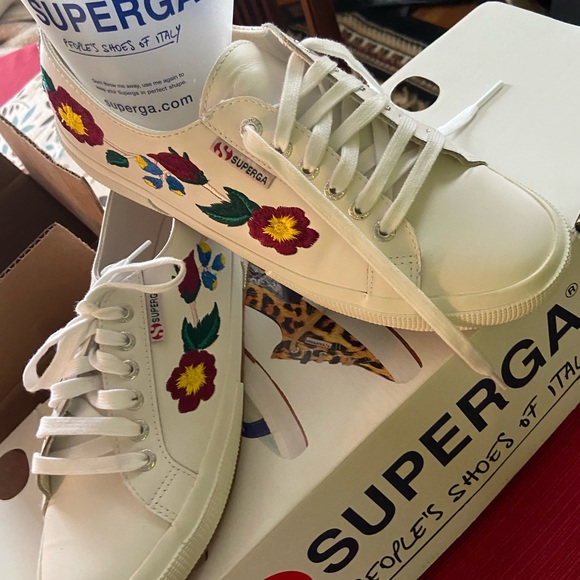 Superga White Sneaker with Floral Decal - Picture 6 of 7